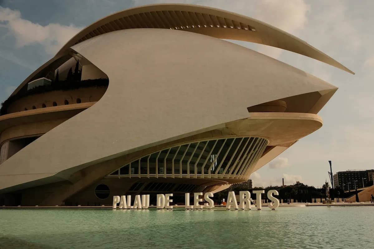 Learn Spanish in our language school in Valencia