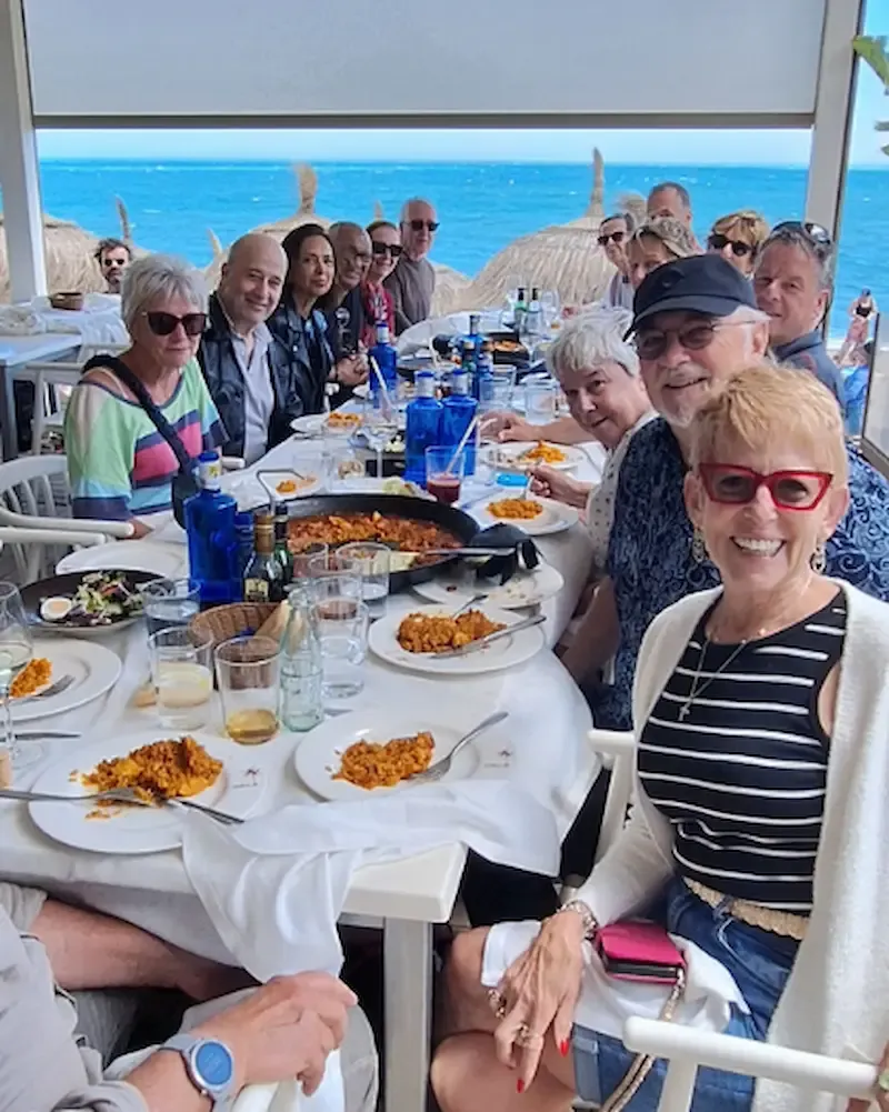 Welcome Lunch and Neighbourhood Tour