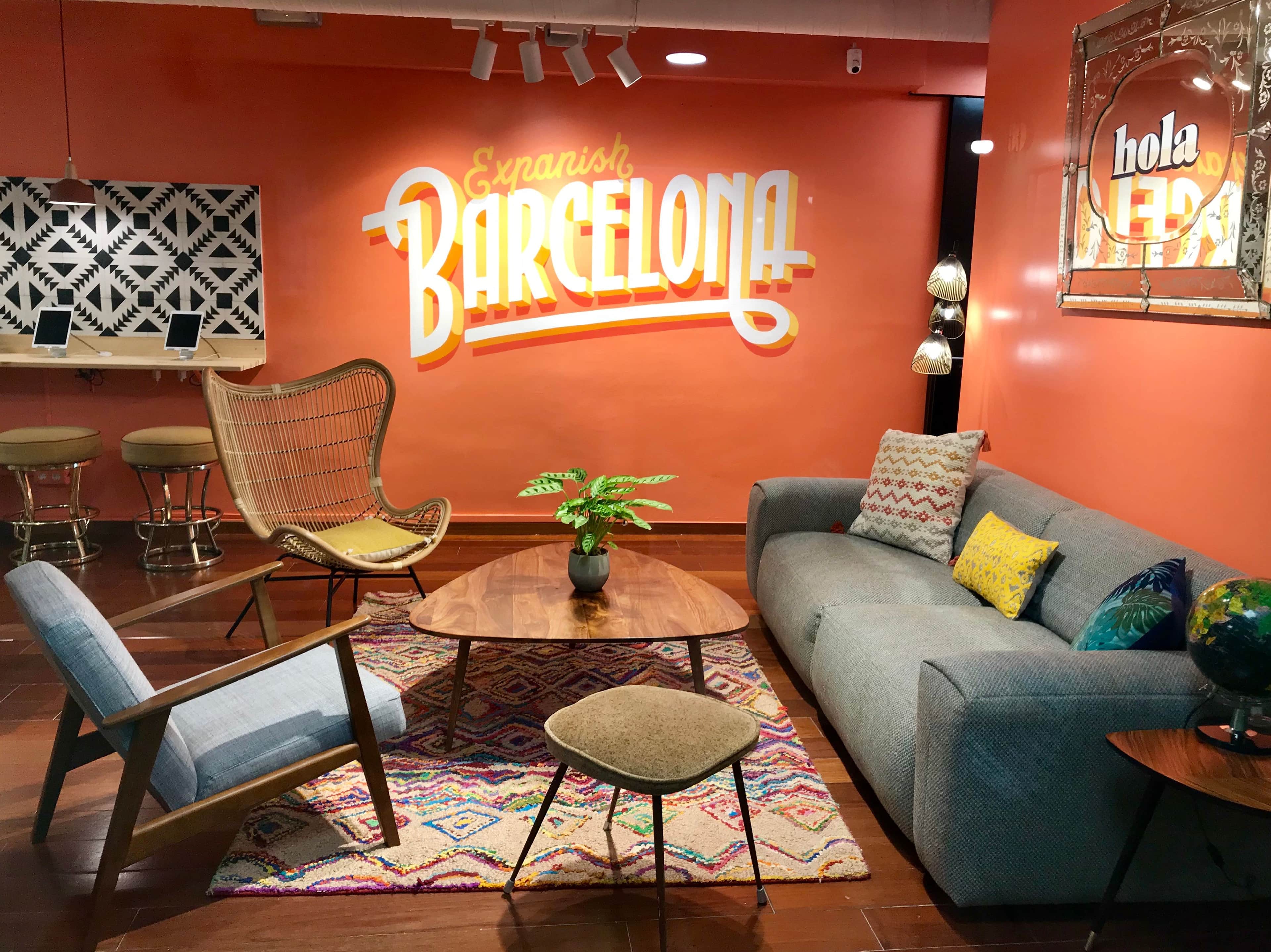 Barcelona Expanish Spanish school Lounge Area.jpeg