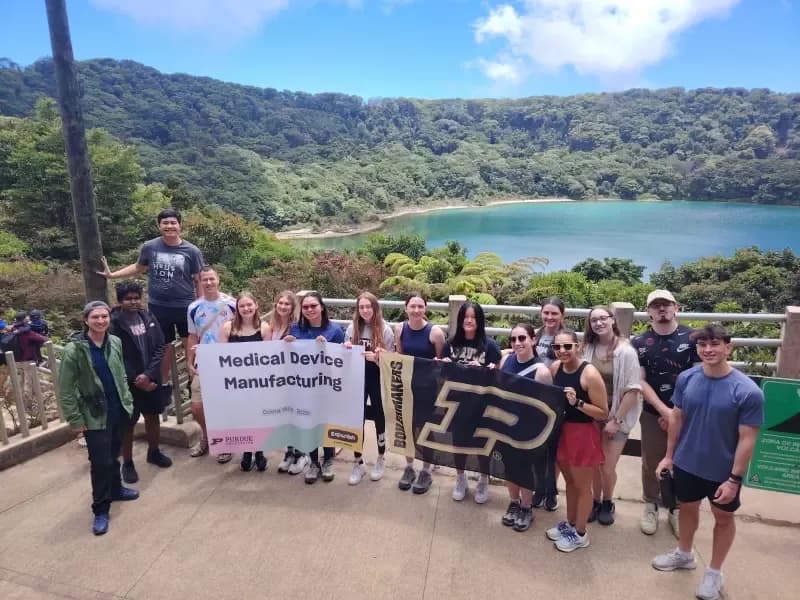 We offer Spanish courses in Costa Rica for university groups, faculty-led programs, and custom group experiences.