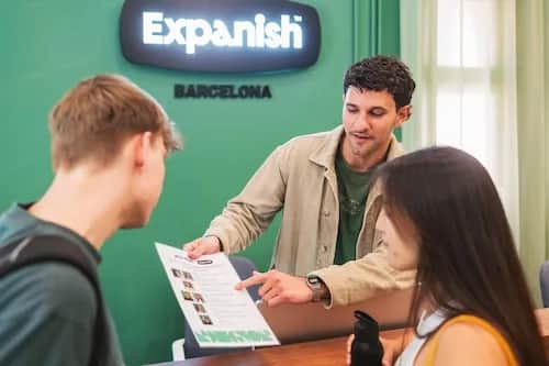https://expanish-web-images.s3.us-east-2.amazonaws.com/study_abroad_health_support_card_7d62889113.webp